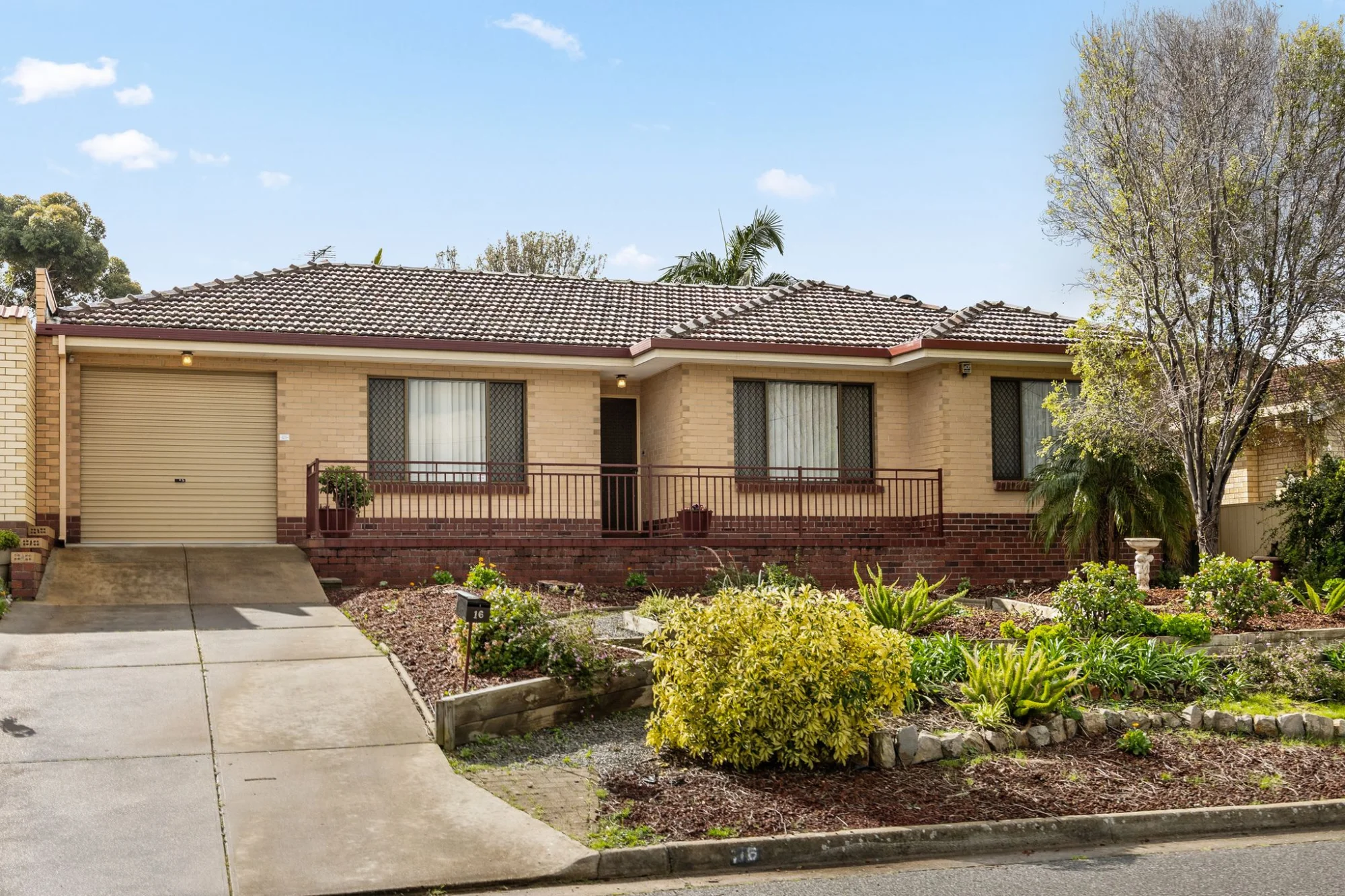 16 Anthony Road, Para Vista, SA 5093