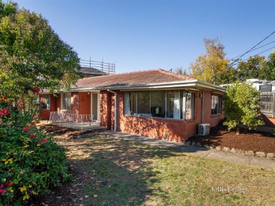 16 Arawata Drive, Doncaster East, Vic 3109