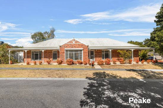 16 Astrid Court, Berwick, Vic 3806