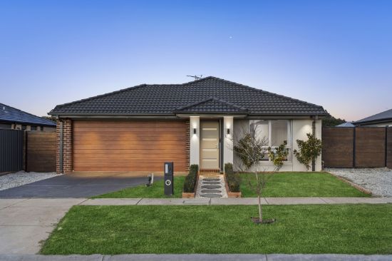 16 Barrett Street, Lancefield, Vic 3435