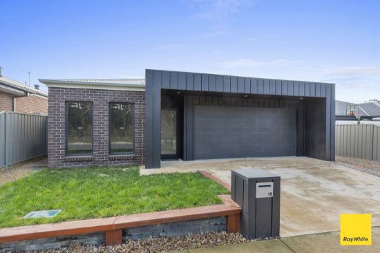 16 Blossom Drive, Epsom, Vic 3551