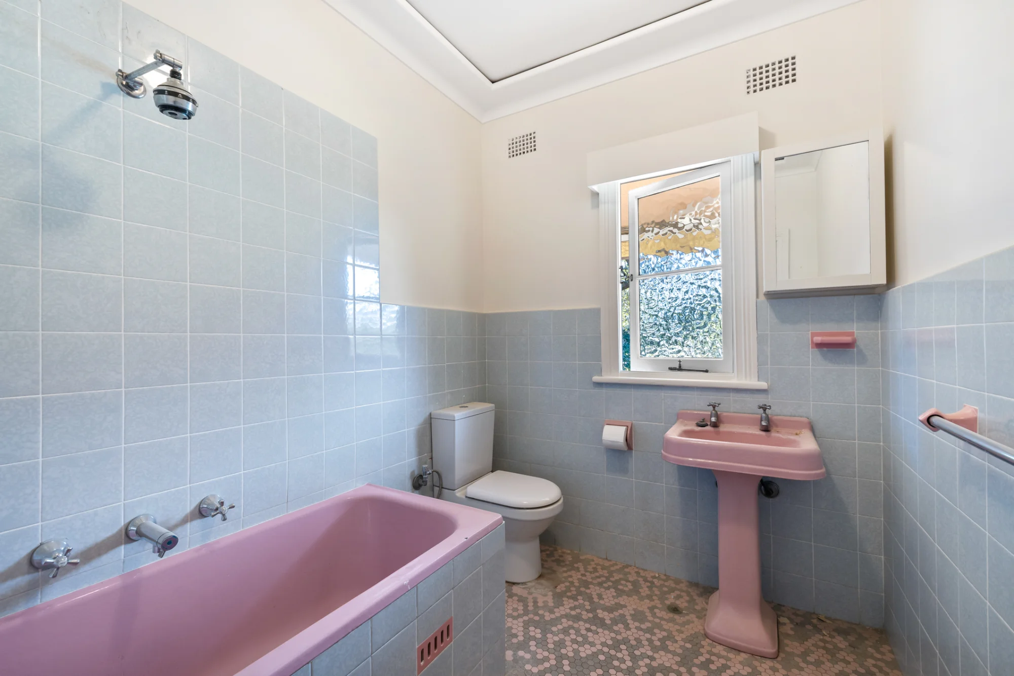 16 Burns Road, Wahroonga, NSW 2076