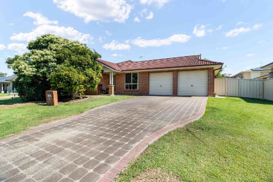 16 Featherwood Place, Thornton, NSW 2322