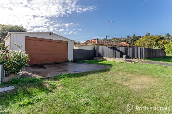 16 Fountains Court, Armadale, WA 6112
