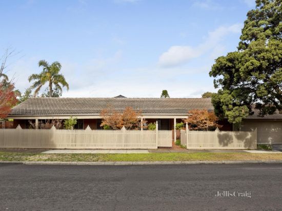 16 Gaudion Road, Doncaster East, Vic 3109