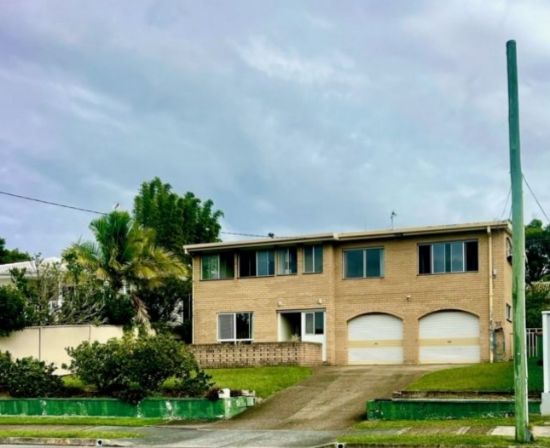 16 Geoffrey Avenue, Southport, Qld 4215