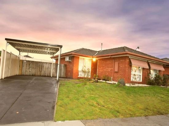 16 Gillingham Crescent, Craigieburn, Vic 3064