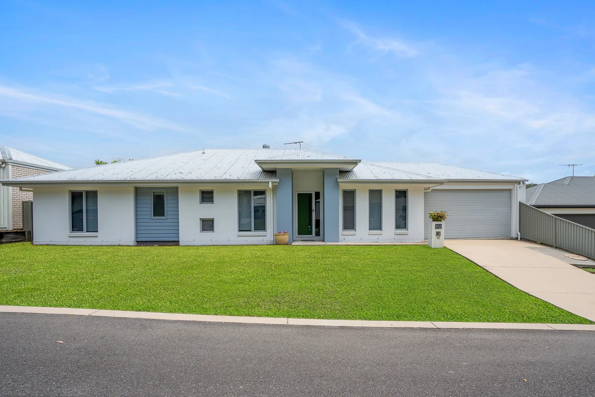 16 Hillside Circuit, Chermside West, Qld 4032
