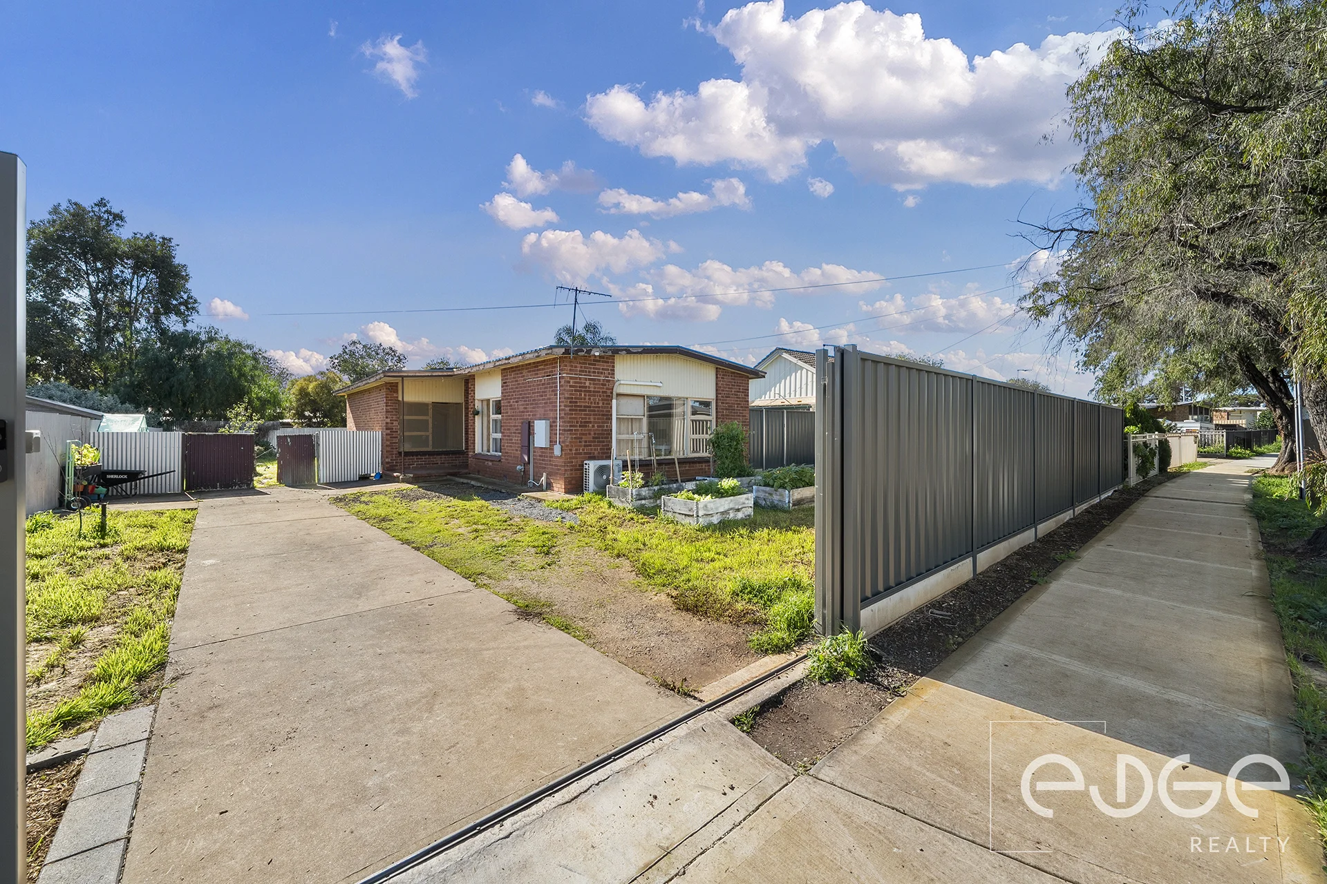 16 Hinsley Road, Smithfield Plains, SA 5114