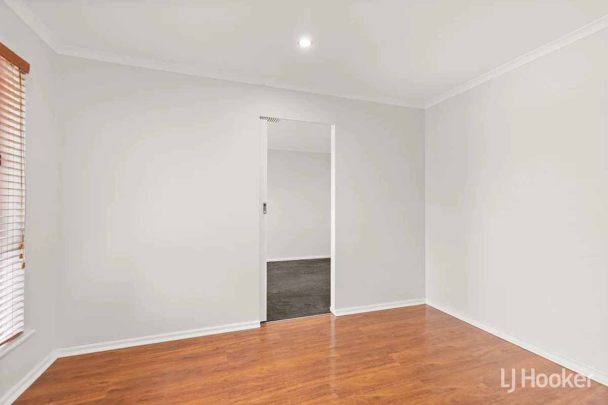16 Karrawirra Close, Craigmore, SA 5114