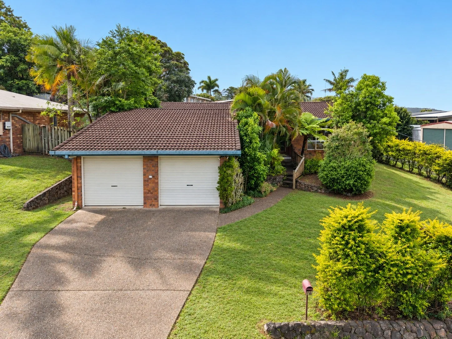 16 Lachlan Avenue, Nambour, Qld 4560