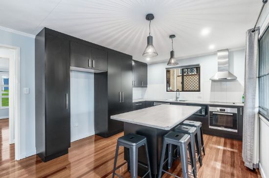 16 Mayfair St, Carina, Qld 4152