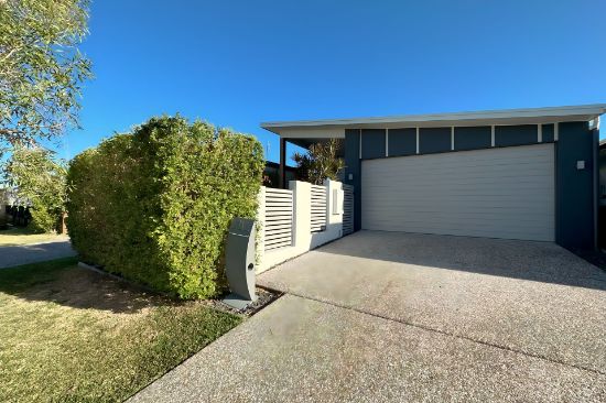 16 Osprey Drive, Birtinya, Qld 4575