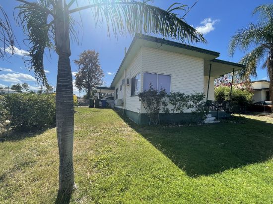 16 Shirley St, Moura, Qld 4718