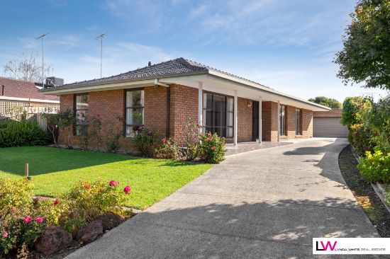 16 Tanunda Grove, Belmont, Vic 3216