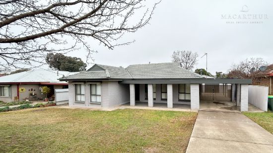 16 Walana Crescent, Kooringal, NSW 2650