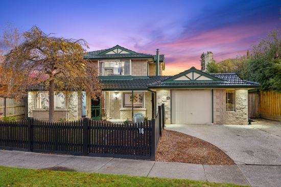 16 Wheatland Crescent, Dingley Village, Vic 3172