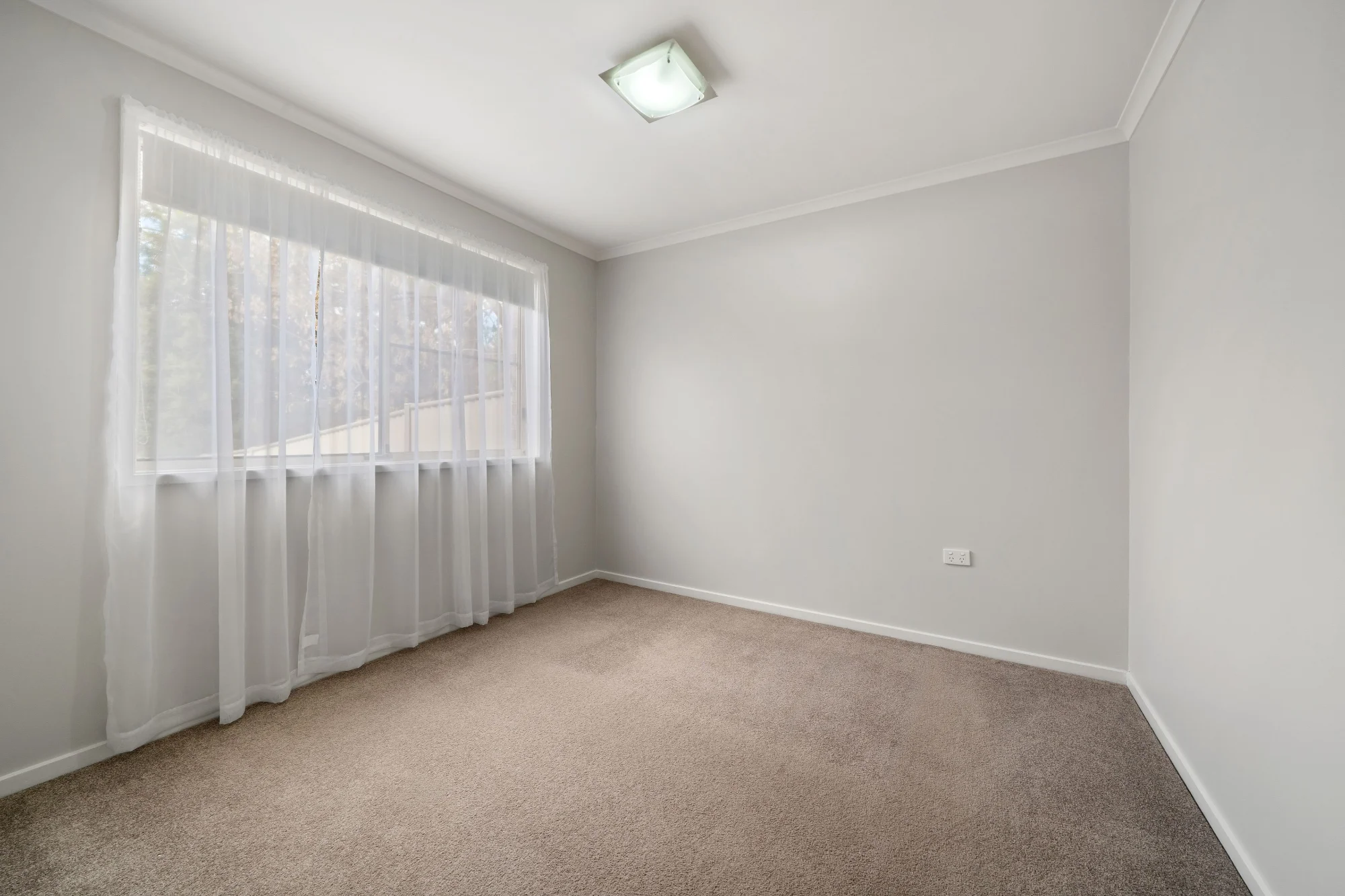 16 Wilhelmi Crescent, Banks ACT 2906