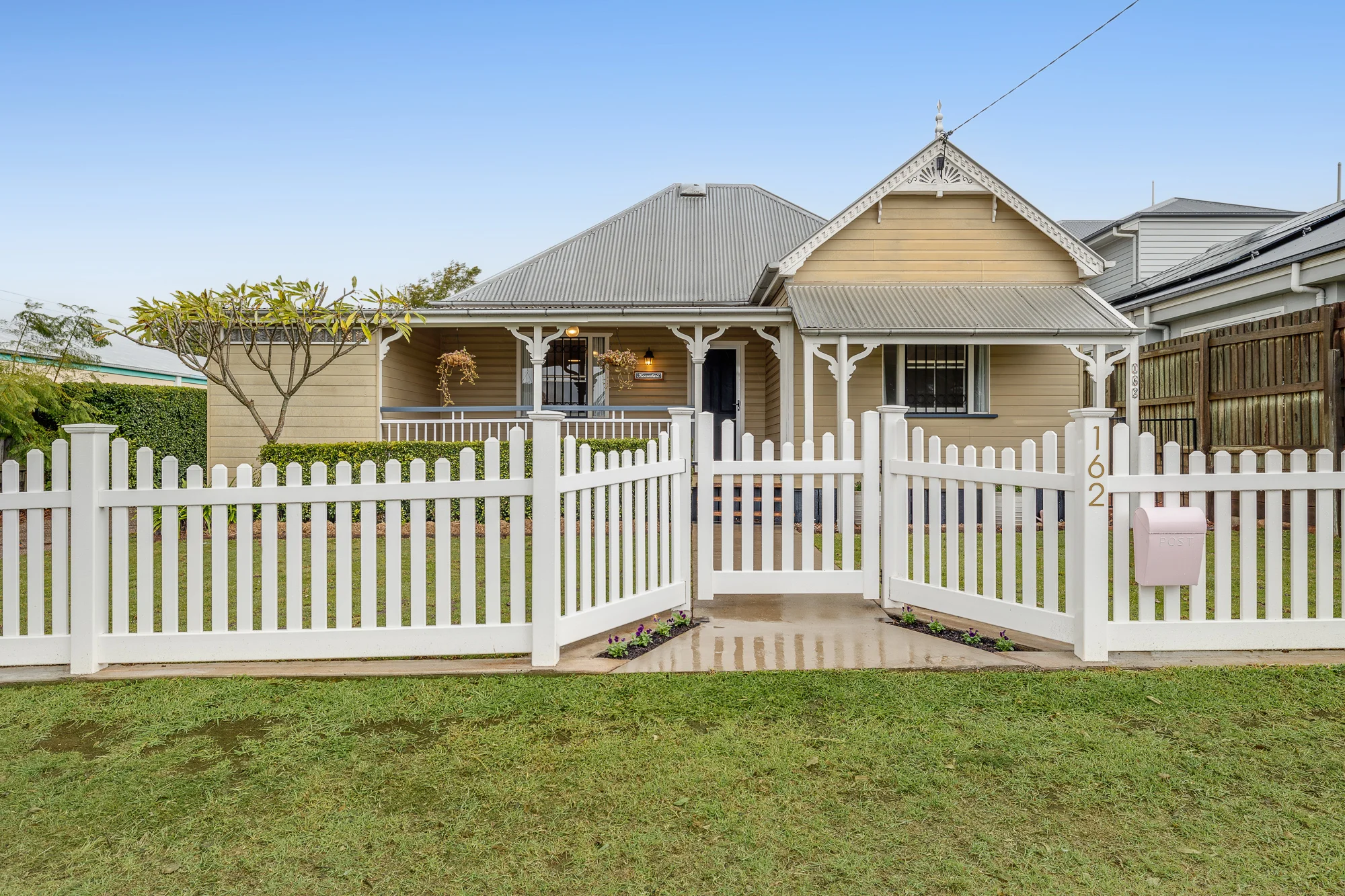 162 Spring Street, Middle Ridge, Qld 4350