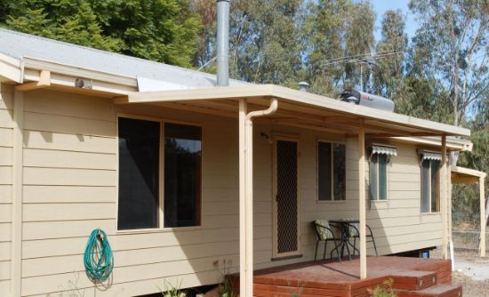 16a Berry Brow Road, Bakers Hill, WA 6562
