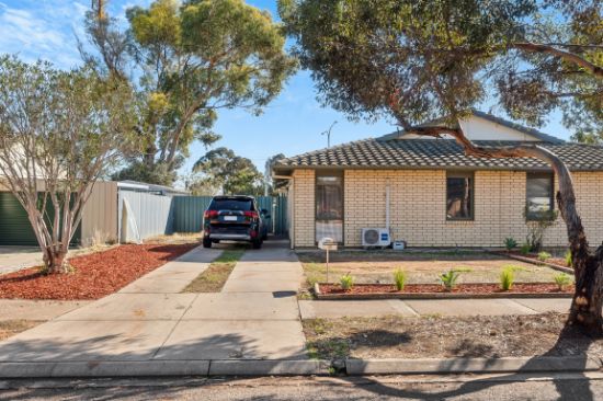 17 Adaluna Crescent, Smithfield, SA 5114