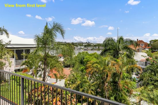 17 Arran Avenue, Hamilton, Qld 4007