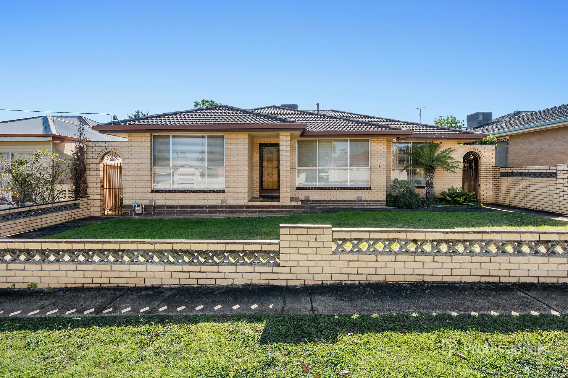 17 Barr Street, Maryborough, Vic 3465