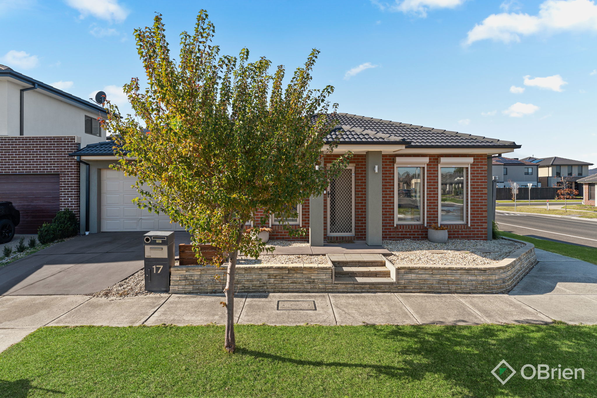 17 Cardex Road, Clyde North, Vic 3978 17 Cardex Road, Clyde North, Vic 3978