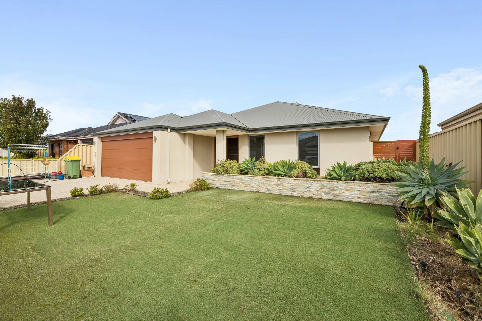 17 Clearwater Drive, Southern River, WA 6110