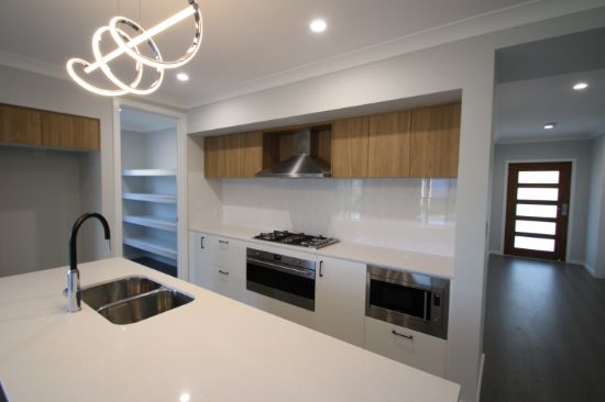 17 Edye Circuit, Orange, NSW 2800
