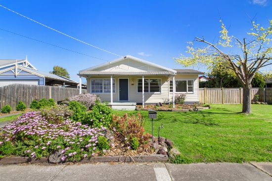 17 Gillies Crescent, Traralgon, Vic 3844