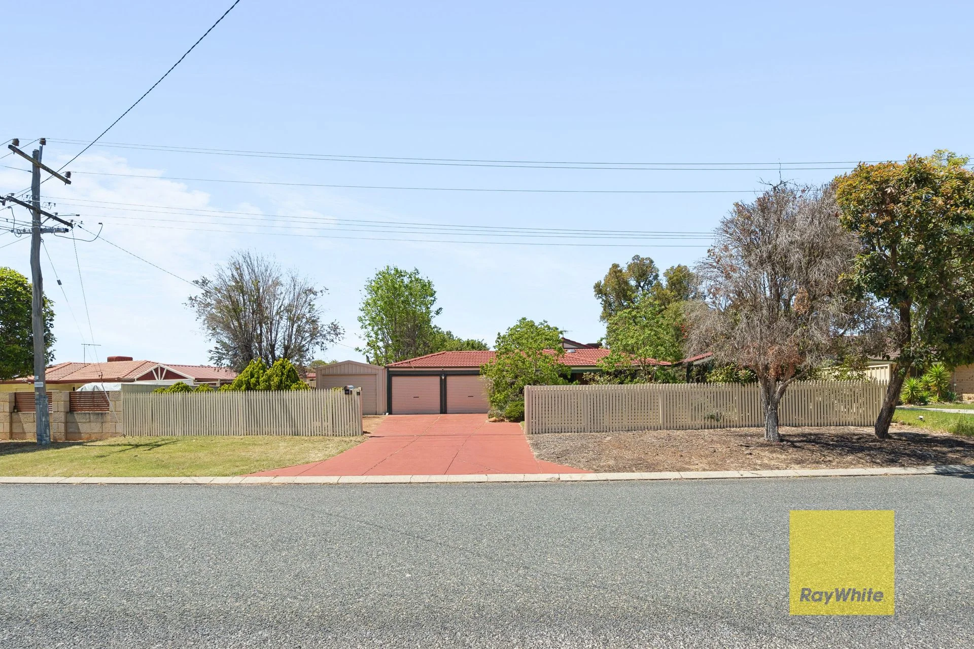17 Golden Crescent, High Wycombe, WA 6057