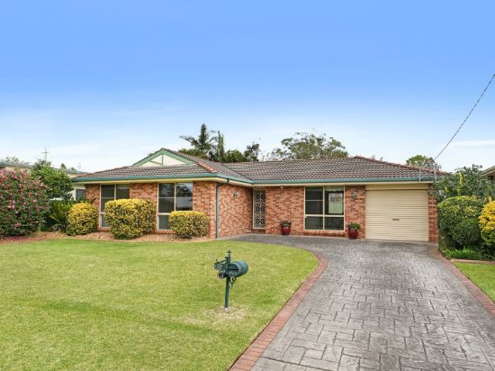 17 Lackersteen Street, Callala Bay, NSW 2540