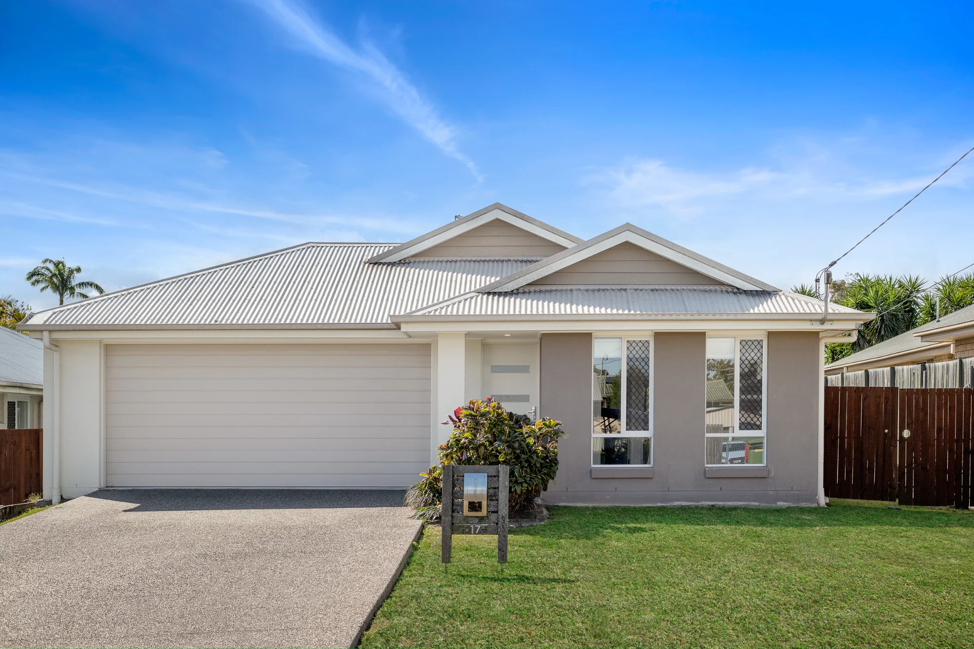 17 Mcgill Street, Raceview, Qld 4305