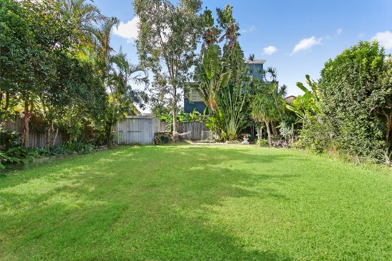 17 Morotai Avenue, Palm Beach, Qld 4221