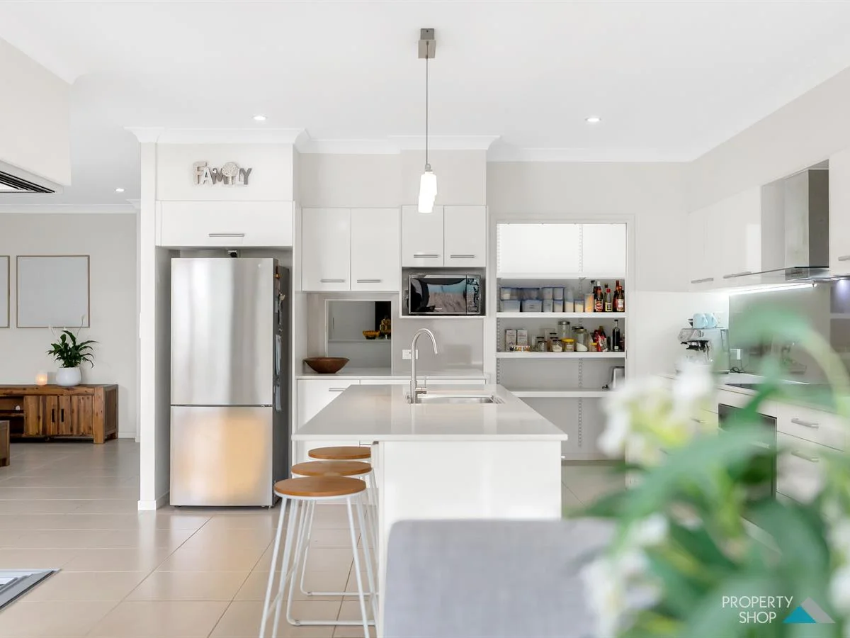 17 Munburra Pde, Smithfield, Qld 4878