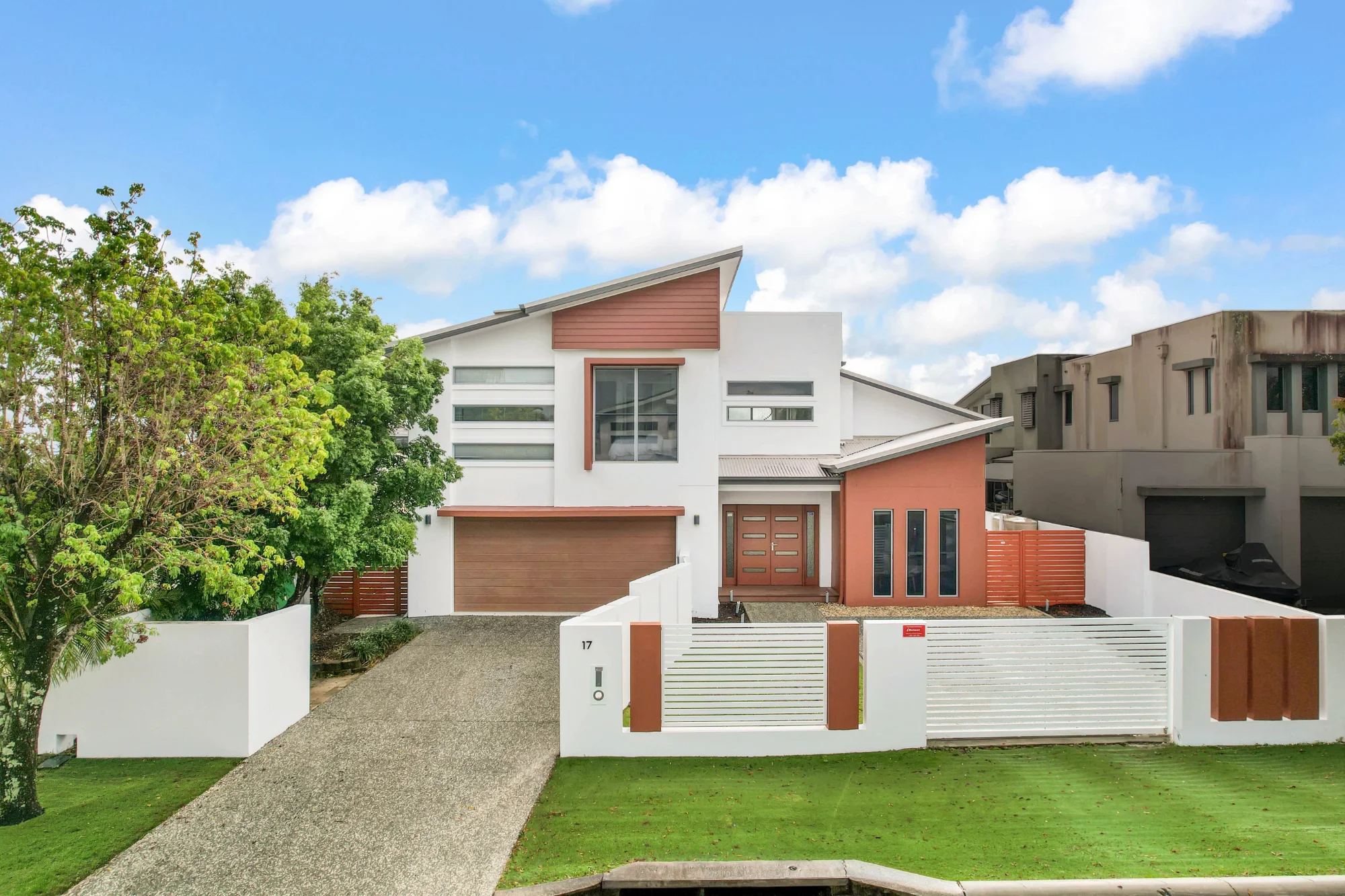 17 Quayside Drive, Helensvale, Qld 4212