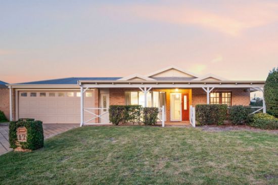 17 Simla Place, Caversham, WA 6055
