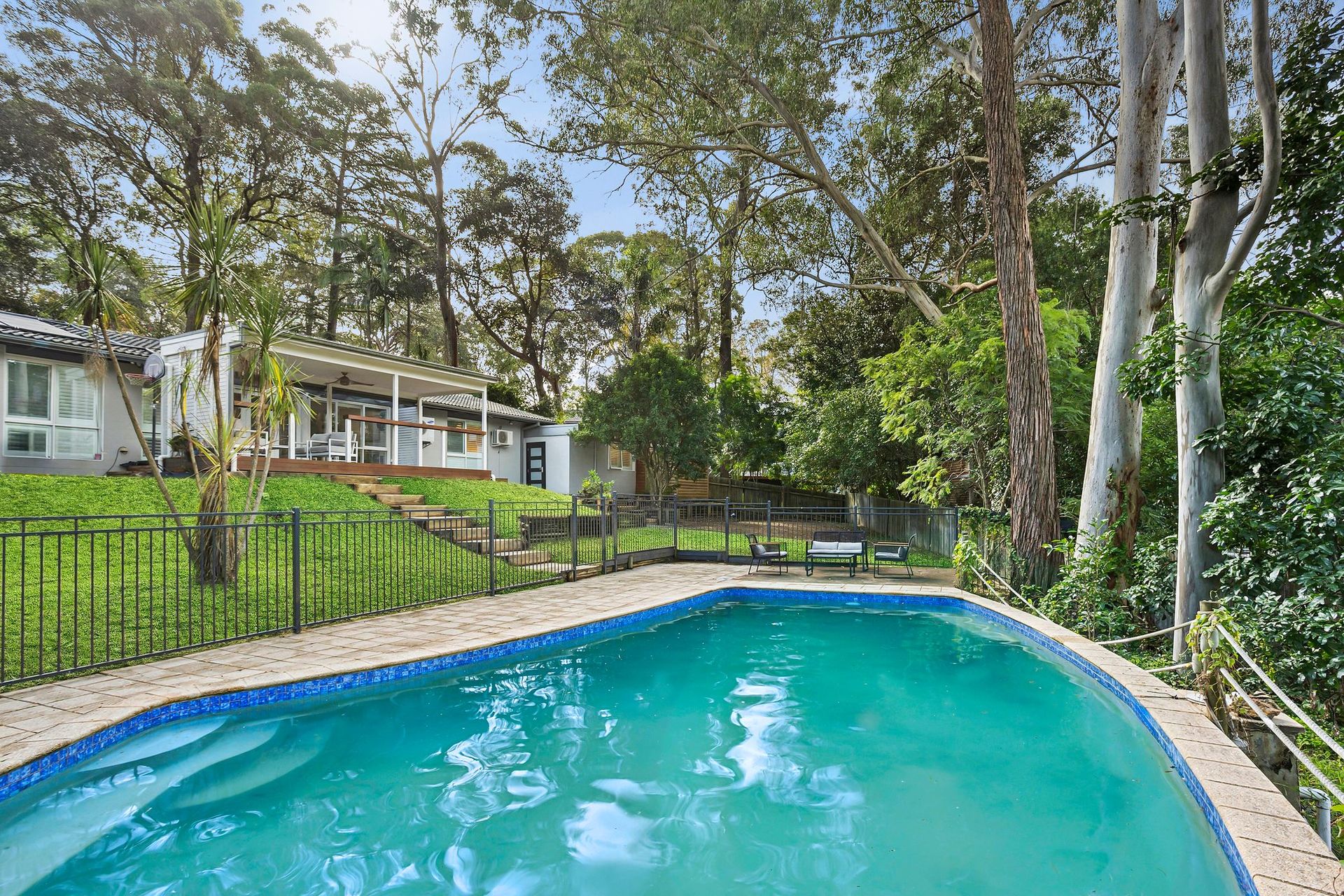 17 Yanko Road, West Pymble, NSW 2073 17 Yanko Road, West Pymble, NSW 2073