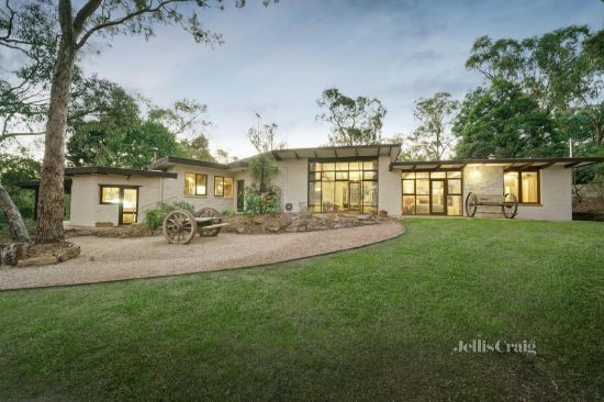17 Yarra Braes Road, Eltham, Vic 3095