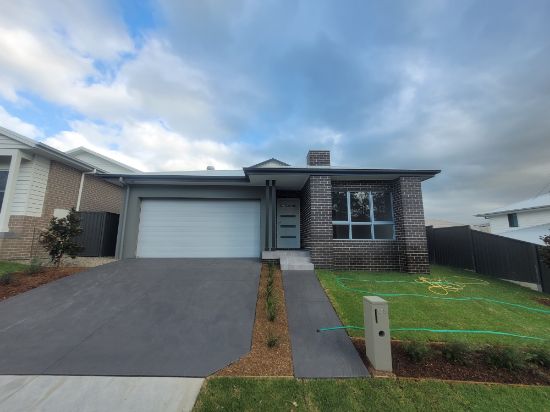 175 North Macquarie Road, Calderwood, NSW 2527