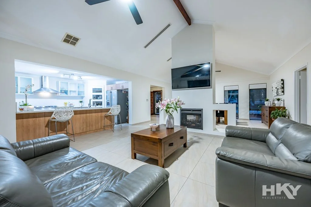 176 Ayrshire Loop, Lower Chittering, WA 6084
