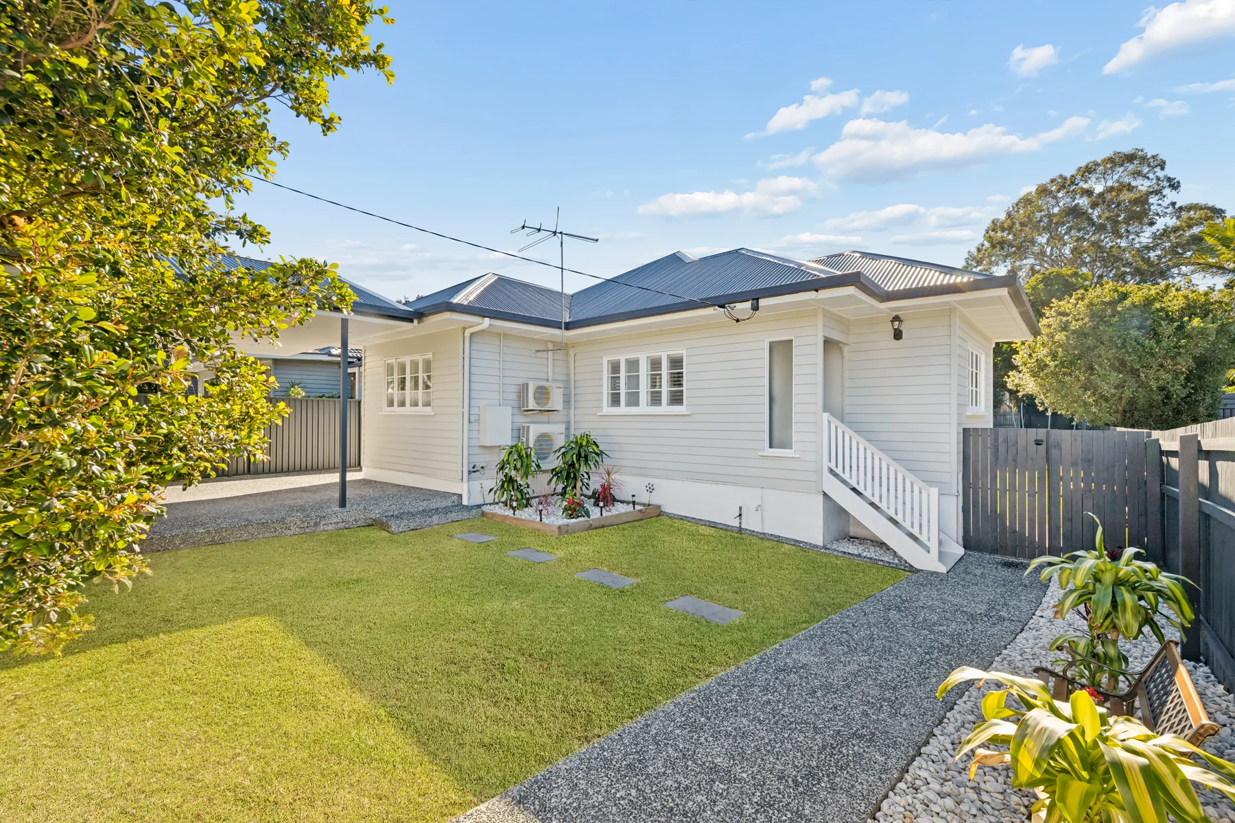 178 Whites Road, Lota, Qld 4179