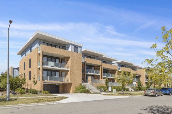 18/22 Cornelius Street, Coombs, ACT 2611