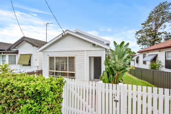 18 Arnold Street, Mayfield, NSW 2304