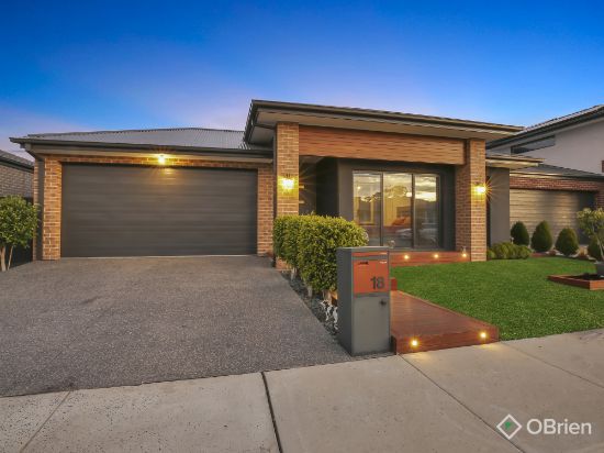 18 Bonfire Way, Cranbourne South, Vic 3977