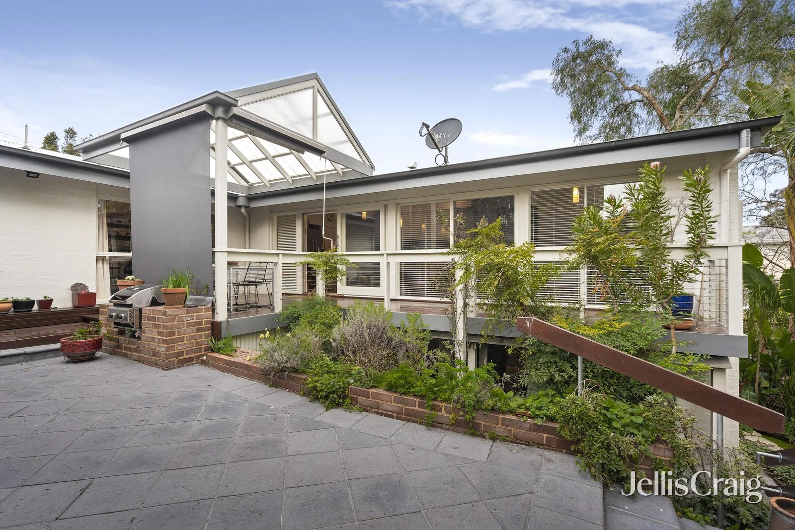 18 Brendan Avenue, Doncaster, Vic 3108