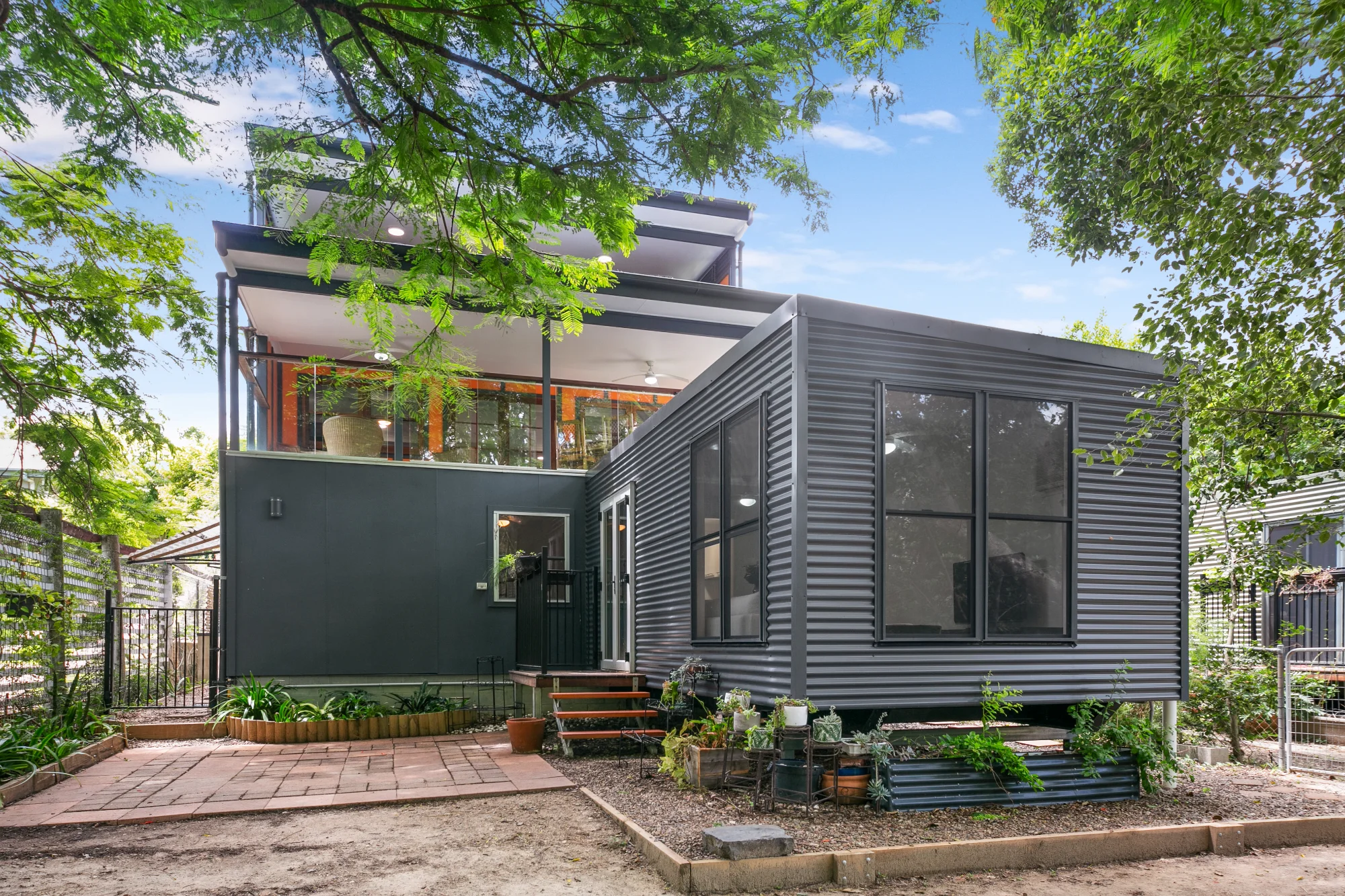 18 Chiswick Road, Bardon, Qld 4065