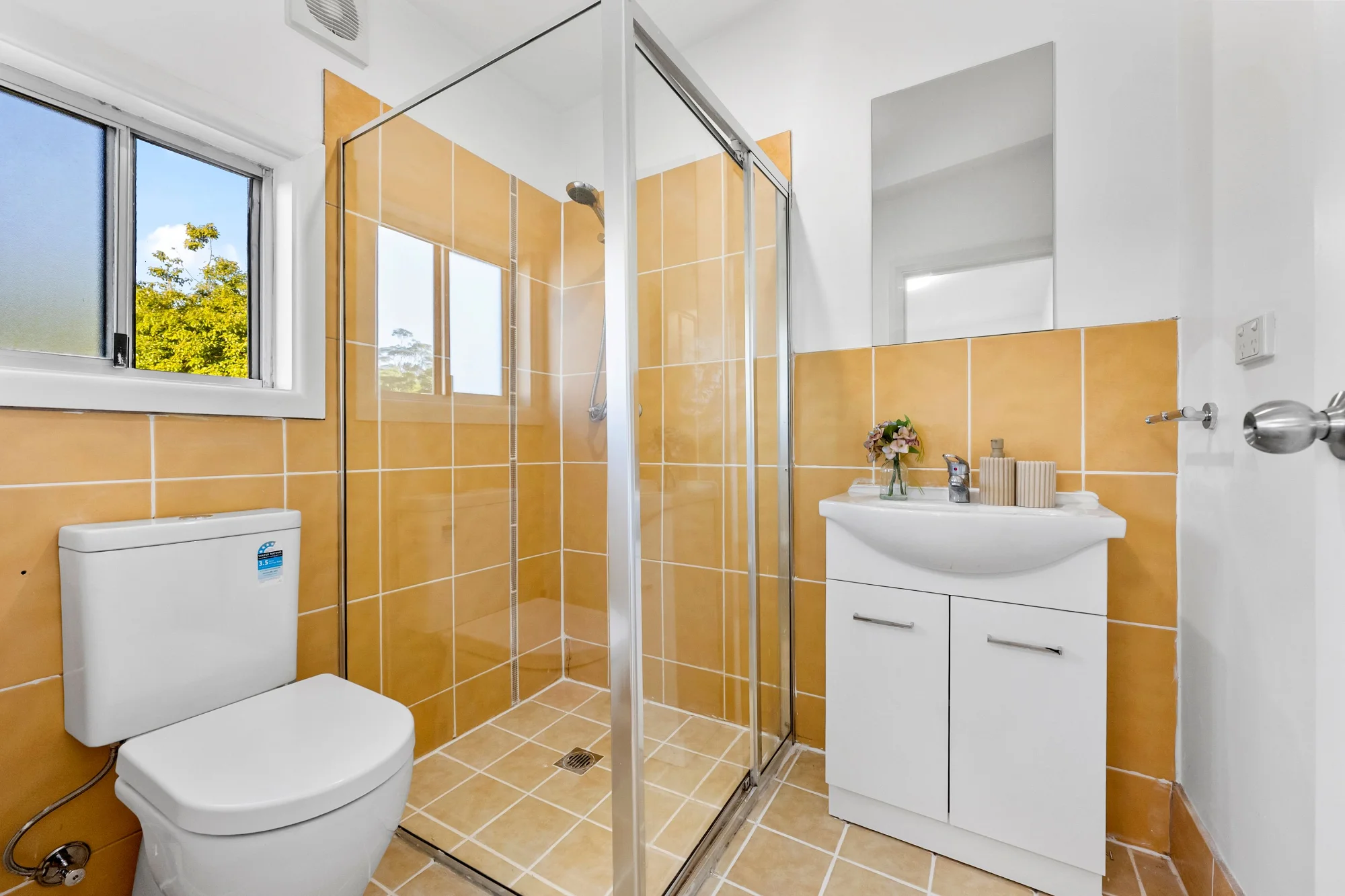 18 Dobson Crescent, Baulkham Hills NSW 2153