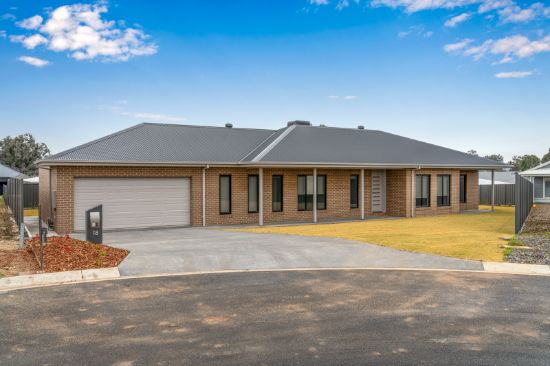 18 Dunnart Court, Thurgoona, NSW 2640